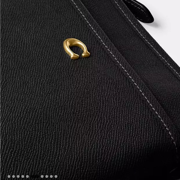 COACH Cross Grain Leather Kitt - Picture 3 of 8